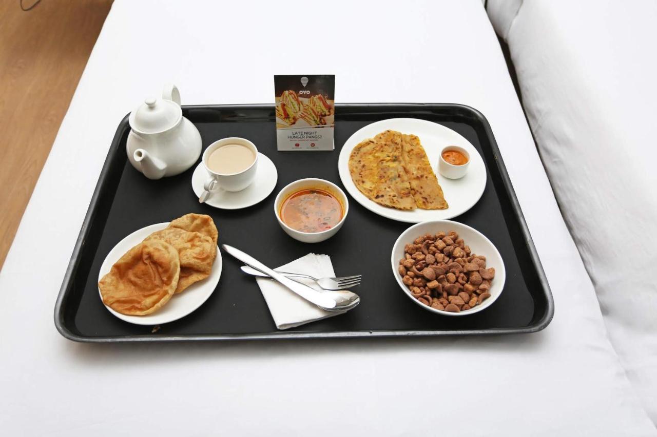 Hotel Sambit International, Near Sea Beach 3*